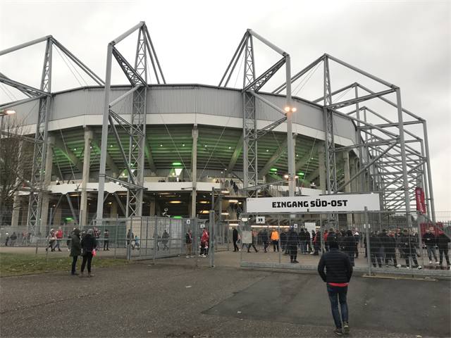 5:1 Auswärtssieg in Gladbach – Foto 1