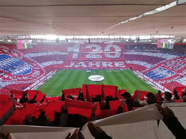 2:0 gegen den FCA mit toller Choreo – Foto 2