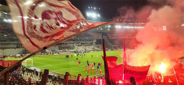 Auswärts in Stuttgart – Foto 1