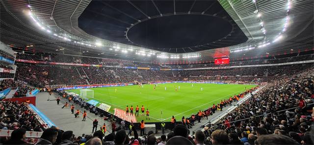 Auswärts in Leverkusen – Foto 1